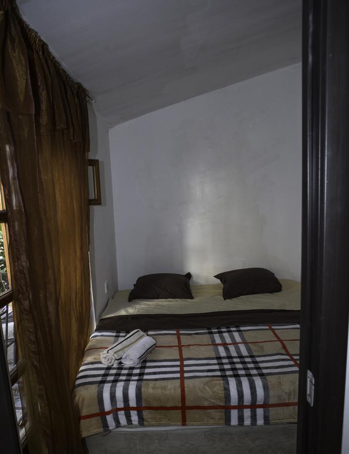 Patio Hostel Tbilisi Quarto foto