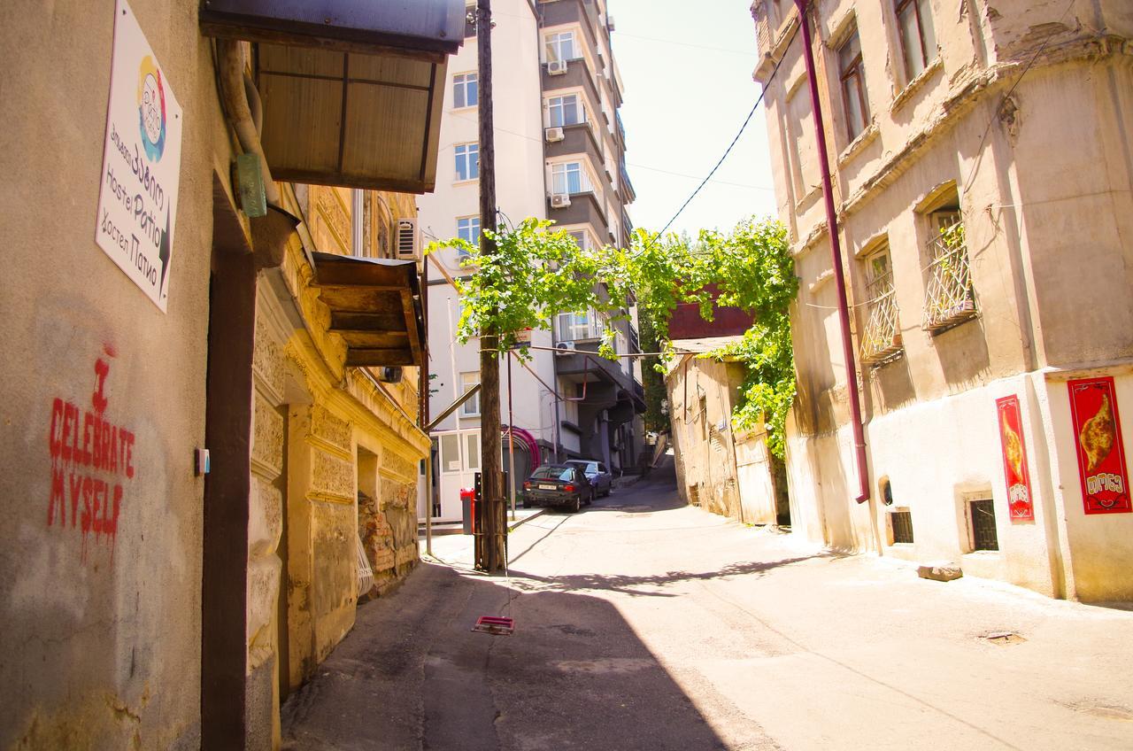 Patio Hostel Tbilisi Exterior foto
